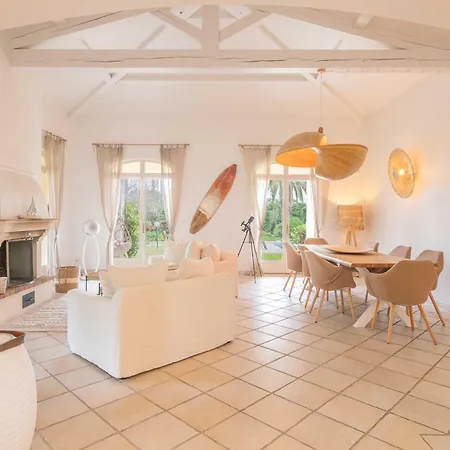 Apartament Spacious With Pool & A-c For 8 - Sea View *