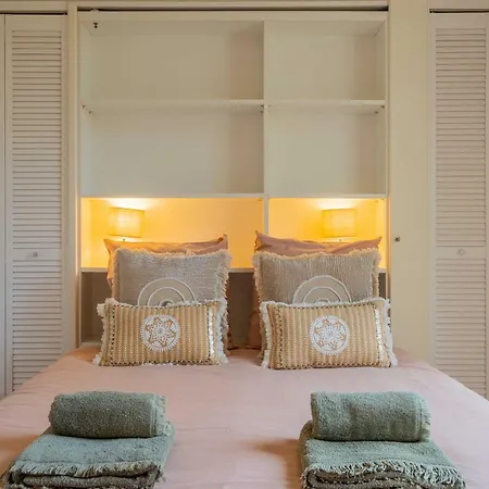 Apartament Spacious With Pool & A-c For 8 - Sea View