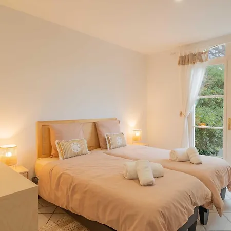 Apartament Spacious With Pool & A-c For 8 - Sea View *