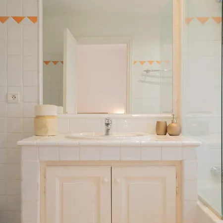Apartament Spacious With Pool & A-c For 8 - Sea View Grimaud