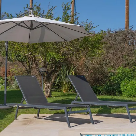 Spacious With Pool & A-c For 8 - Sea View Apartament Grimaud