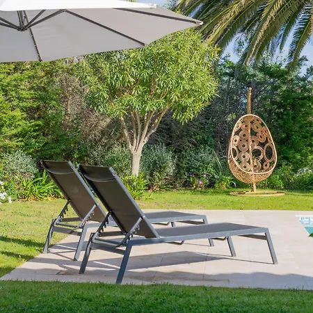 Spacious With Pool & A-c For 8 - Sea View Apartament Grimaud
