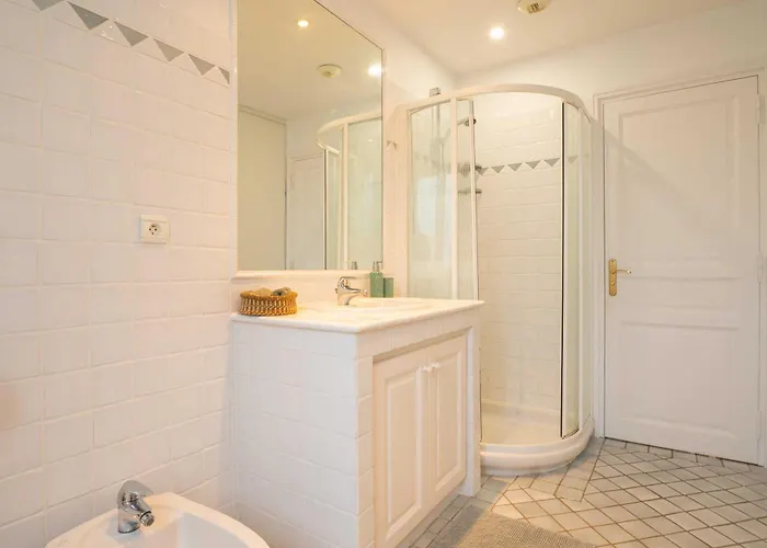 Apartmán Spacious With Pool & A-c For 8 - Sea View Grimaud