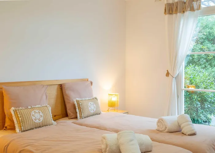 Spacious With Pool & A-c For 8 - Sea View Apartman